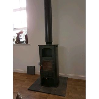 Clearview Pioneer oven 6kw multifuel stove fitted with a twin wall black flue system