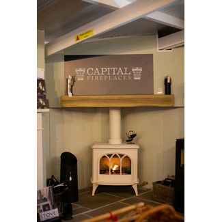 On live display we have a Gazco Huntingdon 40 ivory painted stove on LPG with a balanced flue