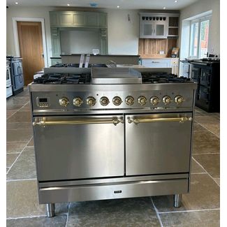 ILVE Milano Dual Fuel with solid doors in stainless steel with brass knobs 100cm wide