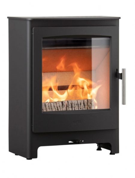Heta Ambition 4 woodburning stove compact woodburner 3.9kw